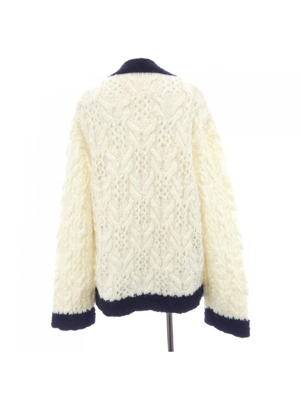 Chanel Cardigan White - Picture 2 of 7